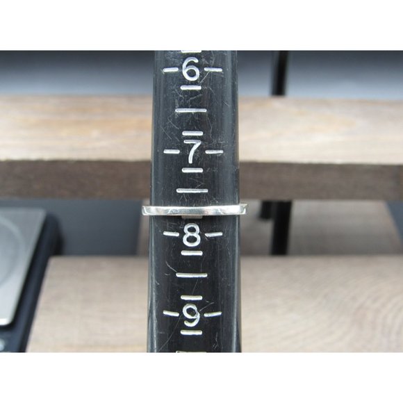 Size 7.75 Sterling Silver Small Blue Topaz Gem With Accent Pattern Band Ring - Picture 5 of 7